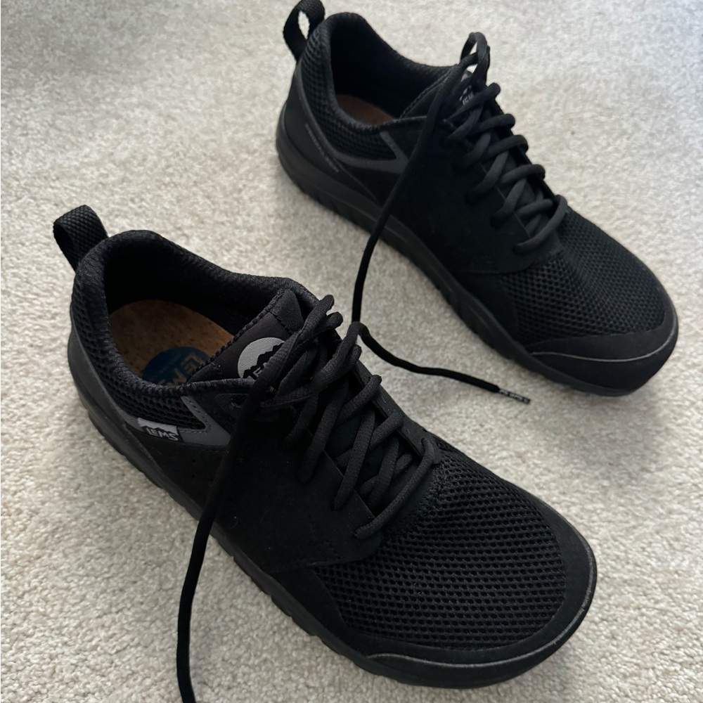 Lems Primal Zen size 9.5. Great condition